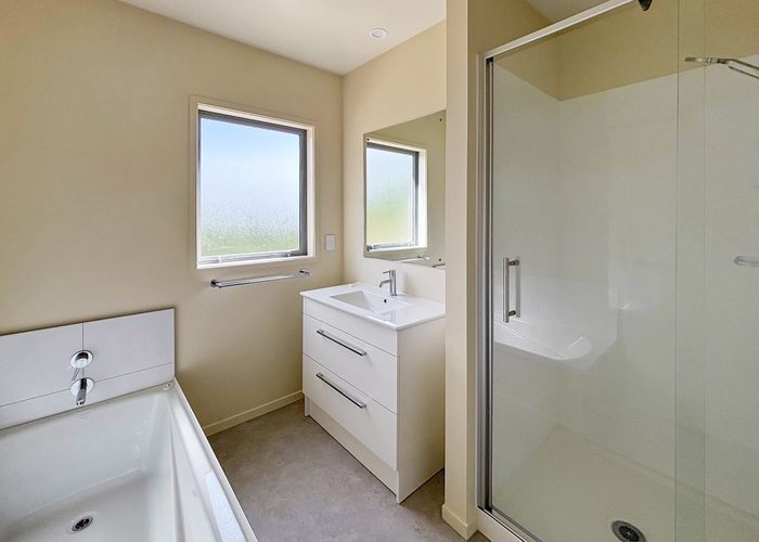  at 102B Hillside Road, Mount Wellington, Auckland City, Auckland