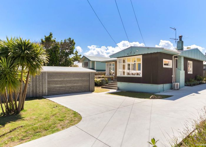  at 56 Connell Street, Blockhouse Bay, Auckland
