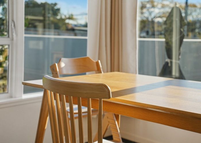  at 1/5 Wairau Road, Milford, North Shore City, Auckland