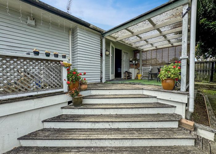  at 42 Bowater Place, Manurewa, Manukau City, Auckland