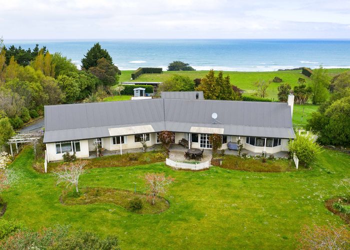  at 34 Highland Road, Brighton, Dunedin