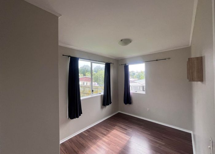  at 48 Hartley Terrace, Massey, Waitakere City, Auckland