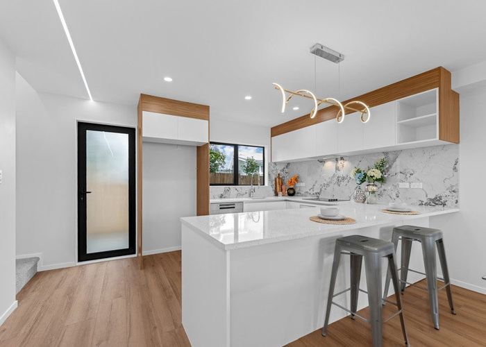  at 7/1 Benita Place, Sunnyvale, Waitakere City, Auckland