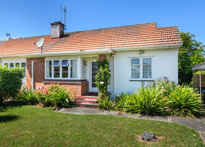  at 246 College Street, West End, Palmerston North