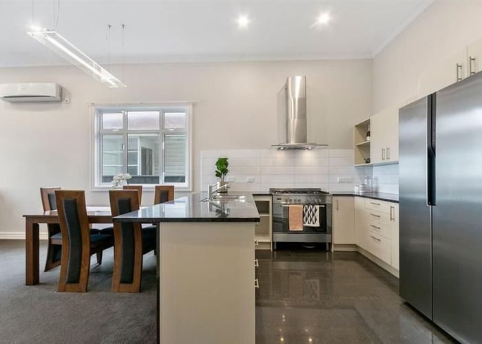  at 173 The Esplanade, Petone, Lower Hutt, Wellington