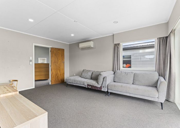  at 18 Riversdale Drive, Merrilands, New Plymouth, Taranaki