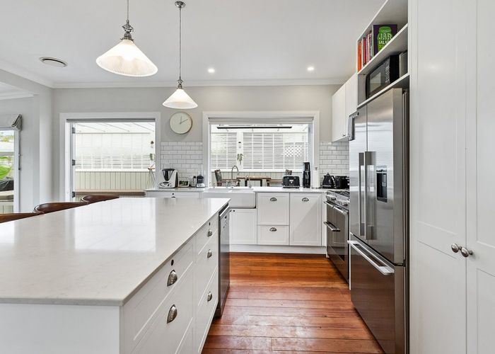  at 90 Melbourne Road, Island Bay, Wellington