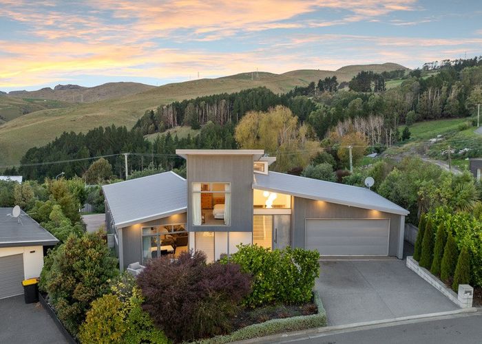  at 6 Old Barrow Heights, Huntsbury, Christchurch City, Canterbury