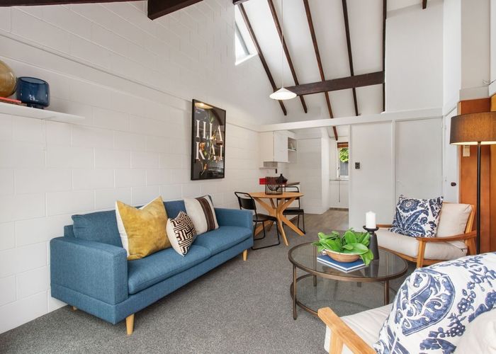  at 305B Riccarton Road, Upper Riccarton, Christchurch City, Canterbury