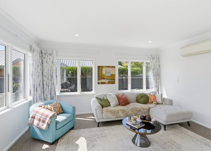  at 1/68 Searells Road, Strowan, Christchurch City, Canterbury