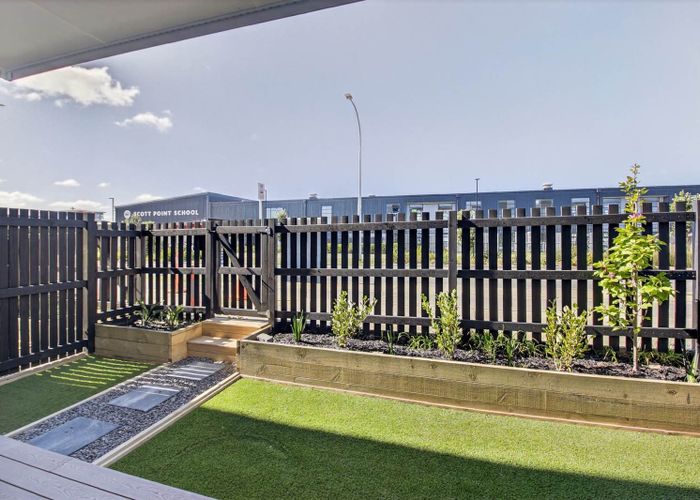  at 7/10 Scott Road, Hobsonville, Waitakere City, Auckland