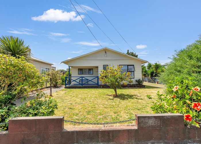  at 8 Abbot Street, Gonville, Whanganui, Manawatu / Whanganui