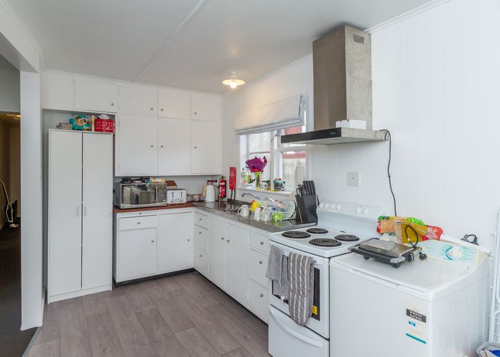  at 98 Gracefield Road, Gracefield, Lower Hutt