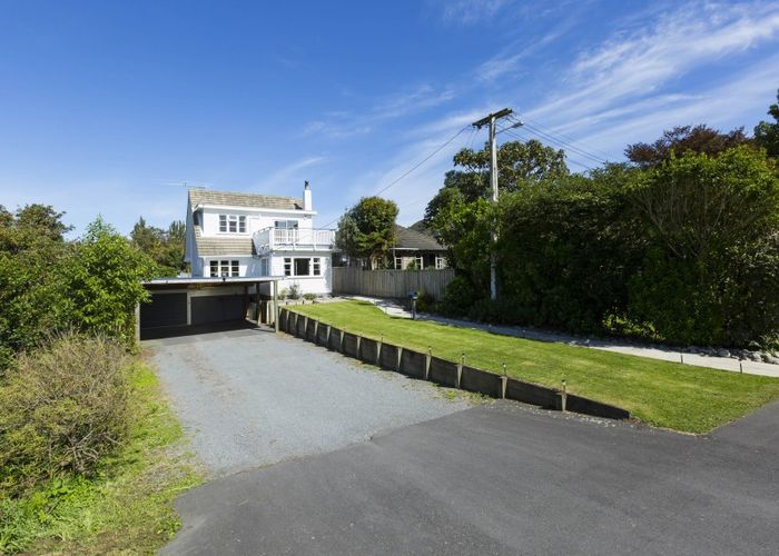  at 12 York Avenue, Manor Park, Lower Hutt