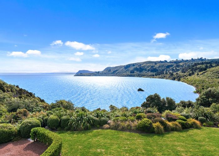  at 25 Whakamoenga Point, Acacia Bay, Taupō