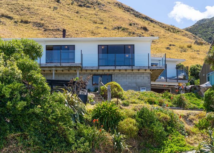  at 4 Ben Avon Grove, Featherston