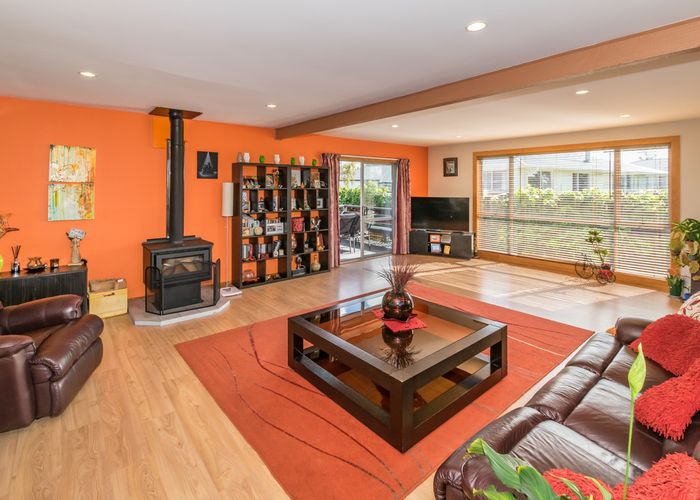  at 12 Branksome Place, Parklands, Christchurch