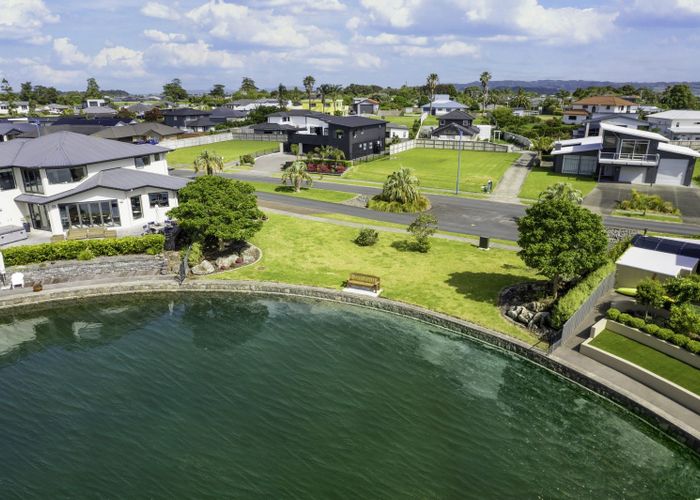  at 14 Mariners Haven, One Tree Point