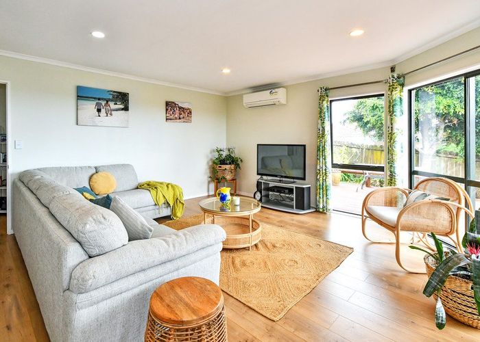  at 10 Kylie Court, Clover Park, Auckland