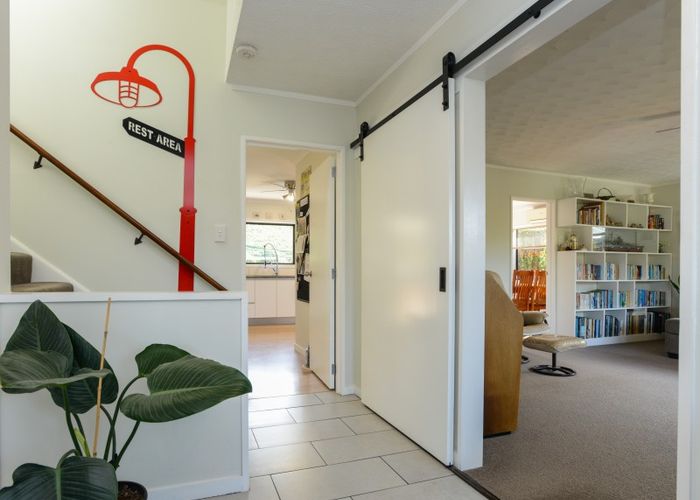  at 6 Churchill Drive, Taradale, Napier