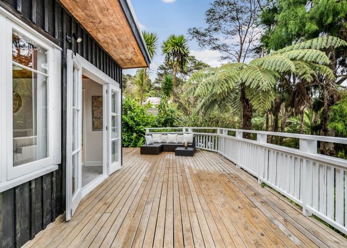  at 64 Mountain Road, Henderson Valley, Auckland