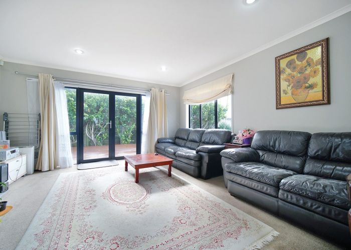  at 27 Sonoma Crescent, Albany, North Shore City, Auckland