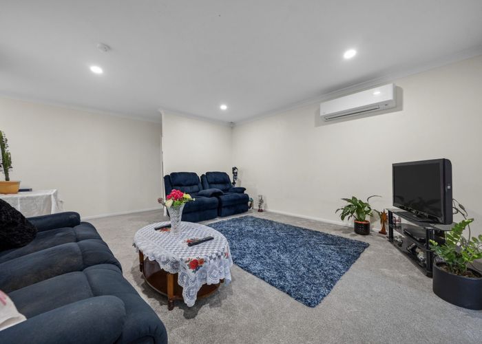  at 15 Mili Way, Ranui, Auckland