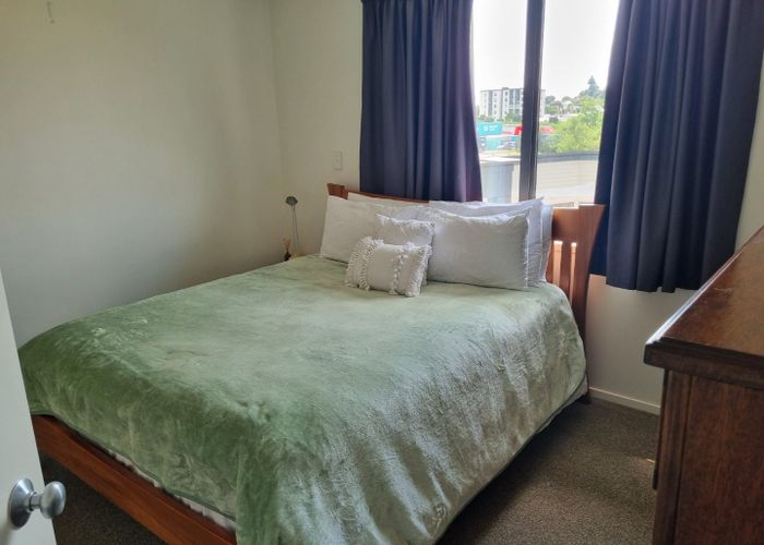  at 12/68 Mountain Road, Mount Wellington, Auckland City, Auckland
