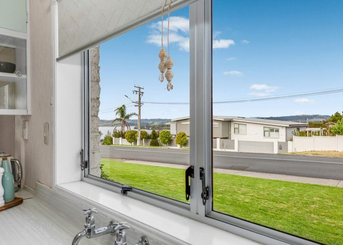  at 1/2 Pounamu Place, Shelly Park, Manukau City, Auckland