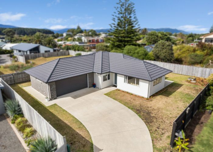  at 53 Seagrass Place, Otaki Beach, Kapiti Coast, Wellington
