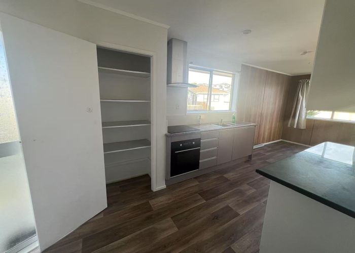  at 2 Cranberry place, Bucklands Beach, Manukau City, Auckland