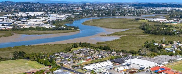  at 204/3 Rauemi Way, Te Atatu South, Waitakere City, Auckland
