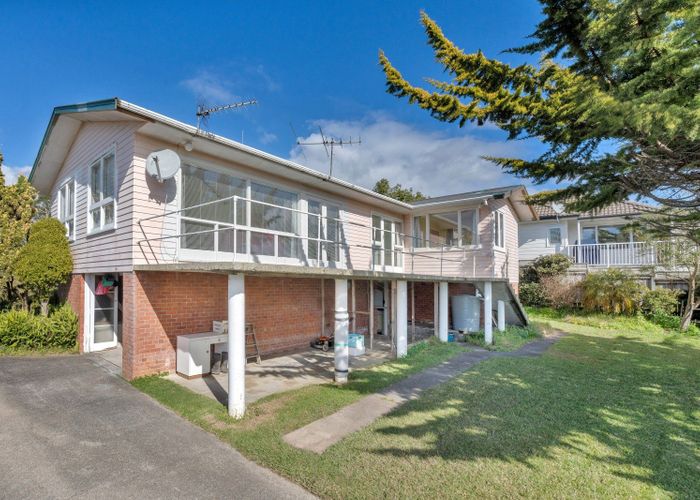  at 129 Cook Street, Howick, Auckland