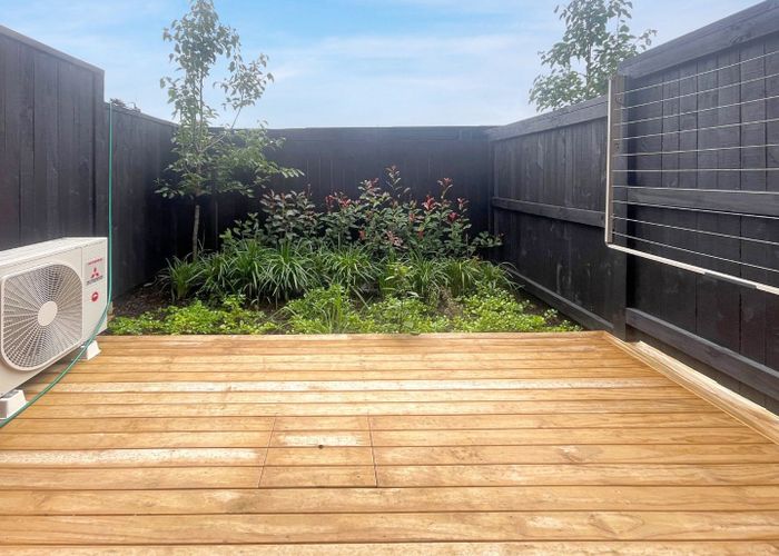  at 39 Parkwood Avenue, Westgate, Waitakere City, Auckland