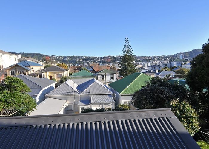 at 2/112 Austin Street, Mount Victoria, Wellington, Wellington