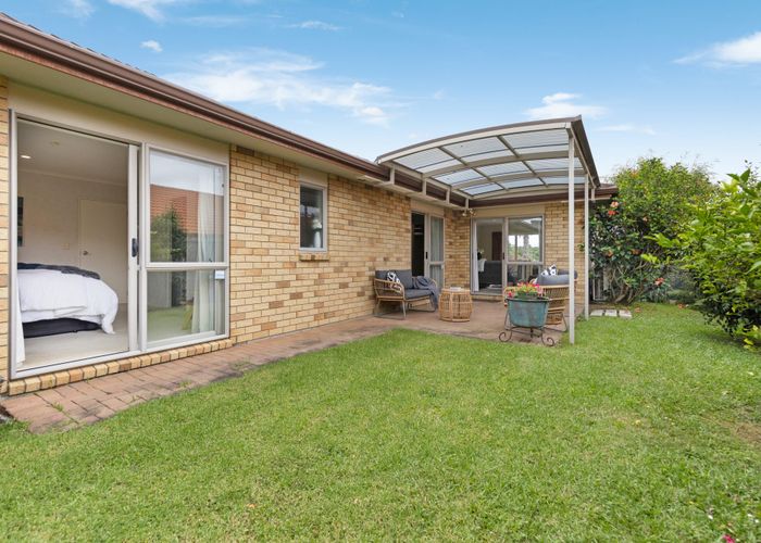  at 33 Richfield Crescent, Westgate, Waitakere City, Auckland