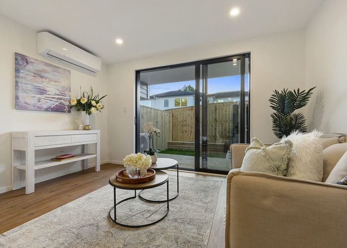  at 6/24 Seaview Road, Glenfield, Auckland