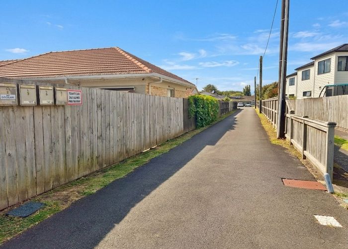  at 2/109A Kolmar Road, Papatoetoe, Manukau City, Auckland