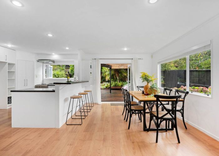  at 20 Penguin Drive, Murrays Bay, Auckland