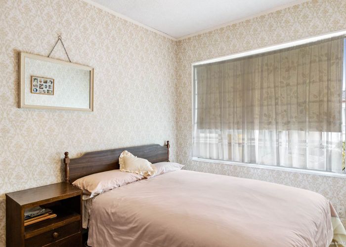  at 1/44 Parkinson Avenue, Owairaka, Auckland