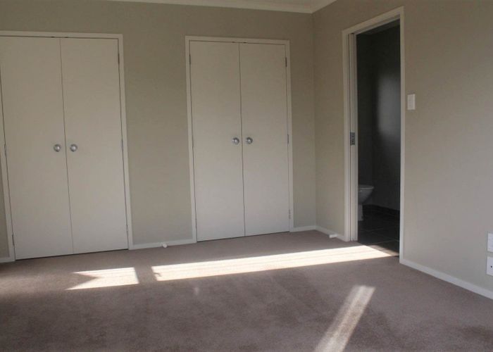  at 20 Vicente Place, Albany, North Shore City, Auckland