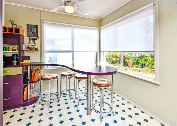  at 795 Te Atatu Road, Te Atatu Peninsula, Waitakere City, Auckland