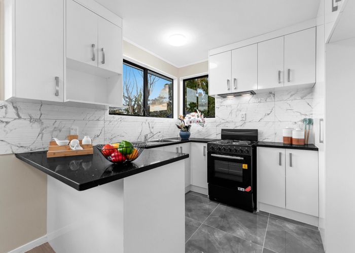  at 2/14 Etherton Drive, Weymouth, Manukau City, Auckland