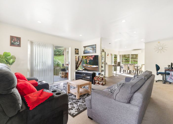  at 45 De Havilland Drive, Goodwood Heights, Manukau City, Auckland