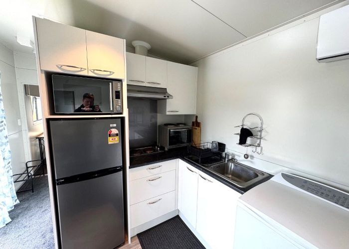  at 1A Quattro Avenue, Flat Bush, Manukau City, Auckland