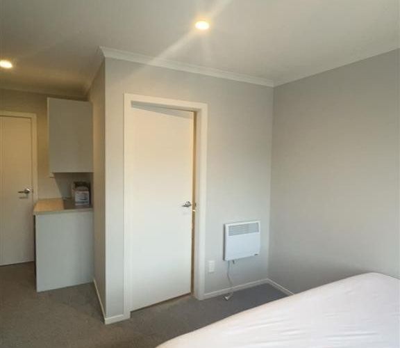  at 2/16 Manning Street, Hamilton City Central, Hamilton, Waikato