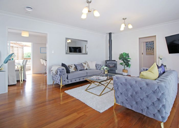  at 24 Pooley Street, Pakuranga Heights, Manukau City, Auckland