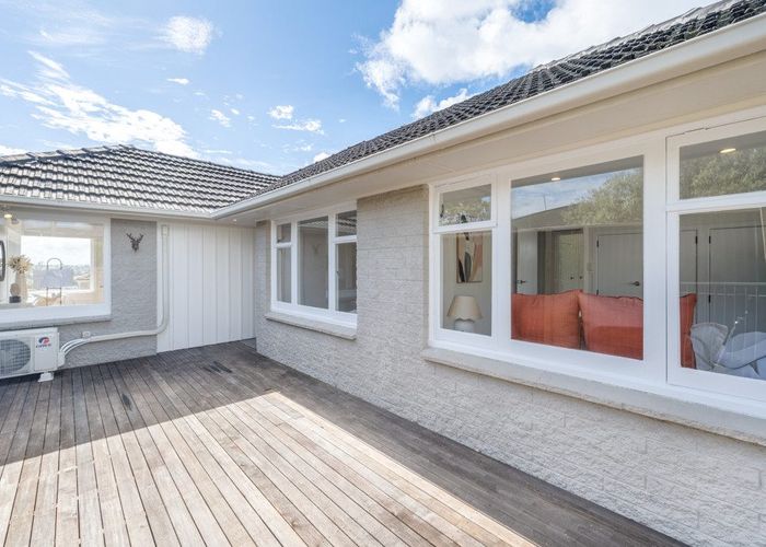  at 72 Bradbury Road, Botany Downs, Manukau City, Auckland