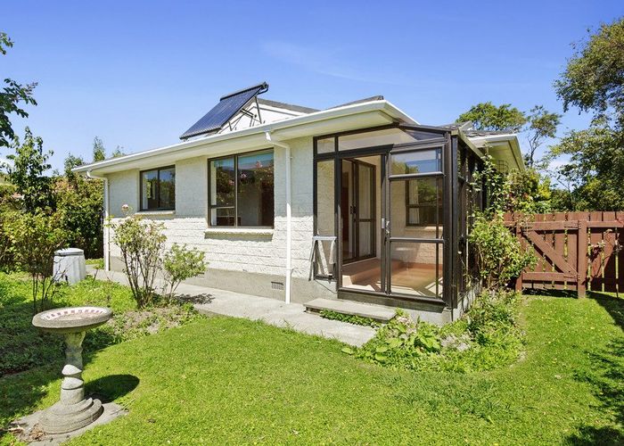  at 18 Rossiter Street, Tawa, Wellington