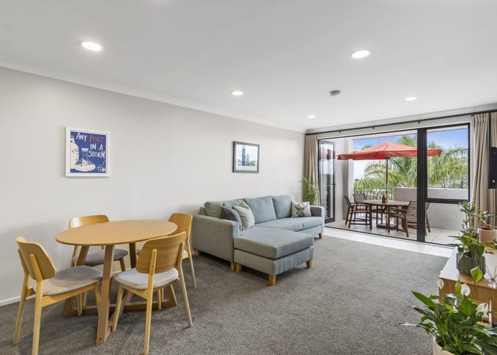  at 8/8 Monte Cassino Place, Birkdale, Auckland